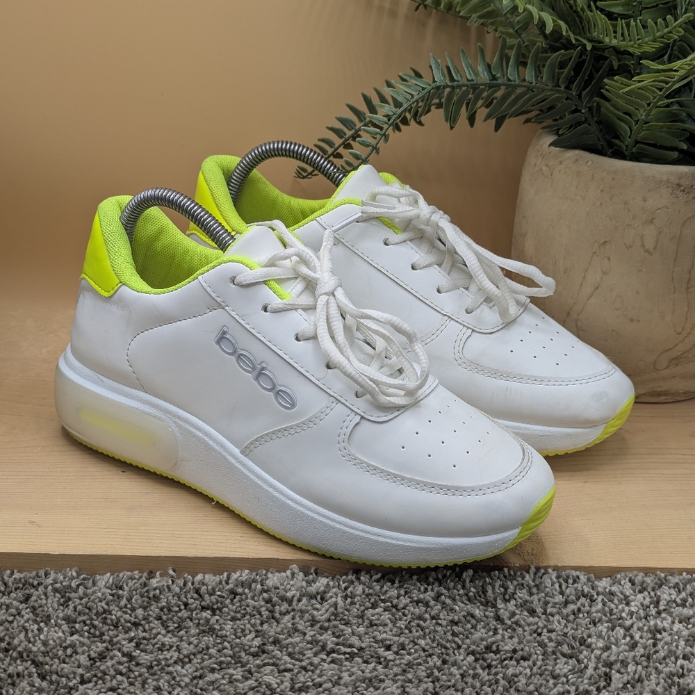 BeBe Leather/Patent Leather Women's Size 8.5 White Workout Running Walking Shoes - Picture 3 of 7